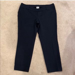 Old Navy Pixie Maternity Pants in Navy